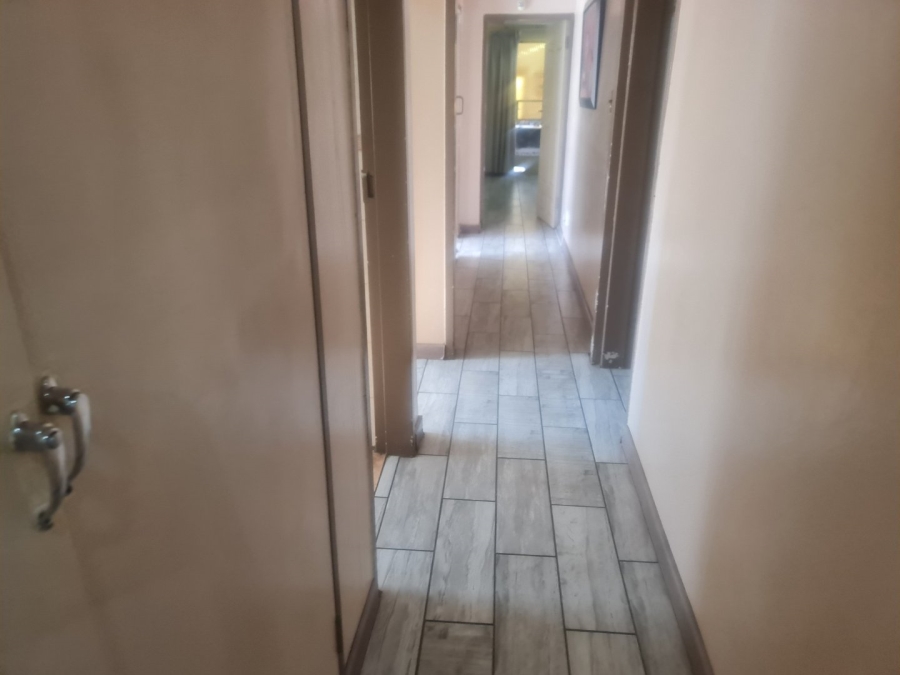 4 Bedroom Property for Sale in Oos Einde North West